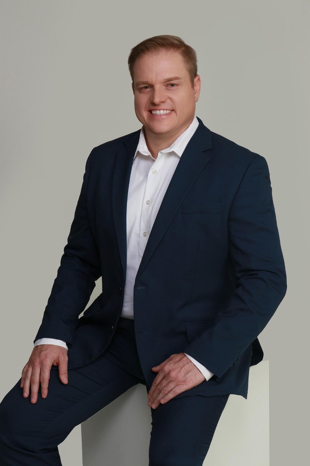 Ryan Rakestraw seated portrait